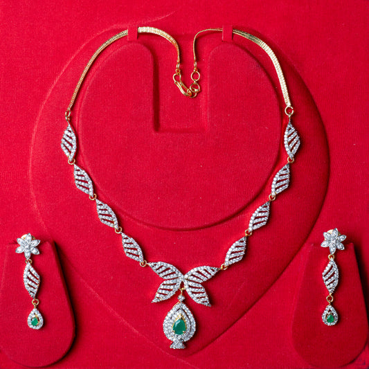 Emrald Necklace Set